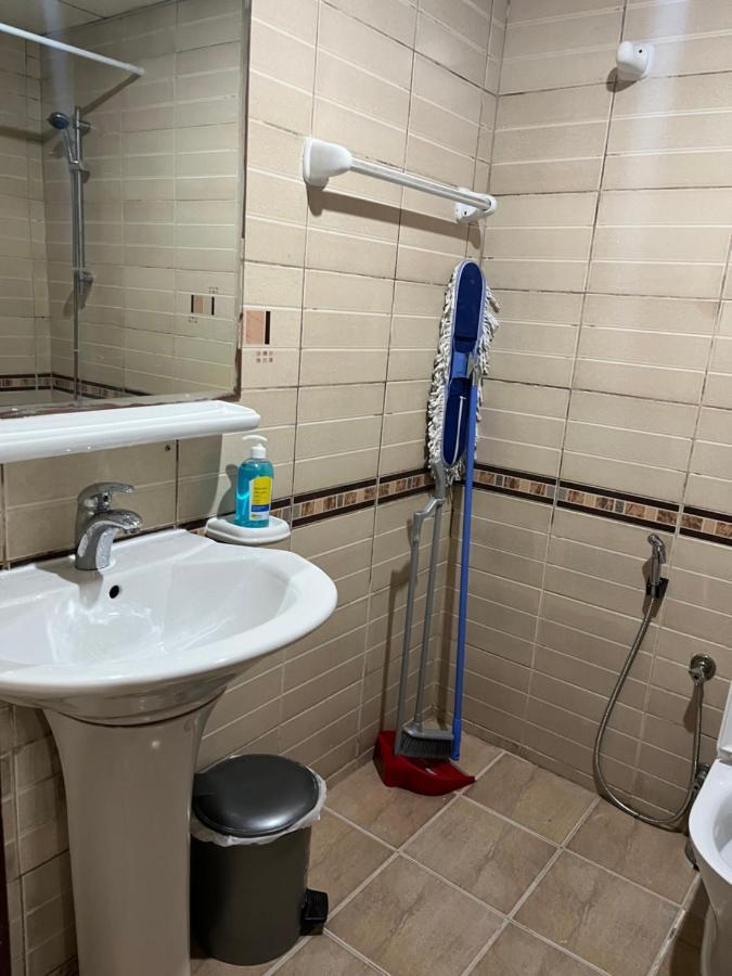 Master Room Attached Bathroom Дубай Экстерьер фото